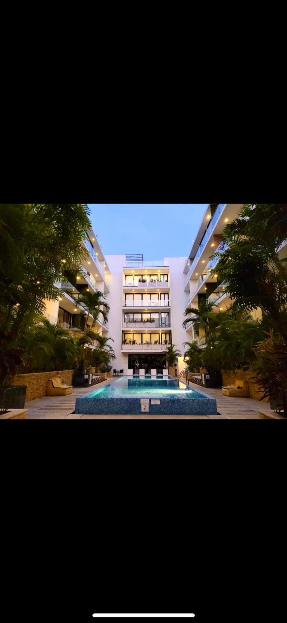 The By Menesse Pensión Playa del Carmen