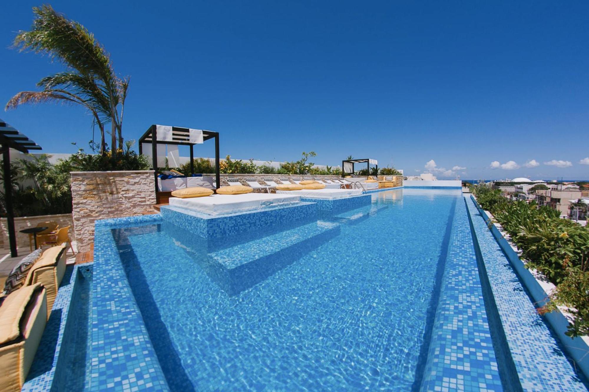 The By Menesse 2* Playa del Carmen