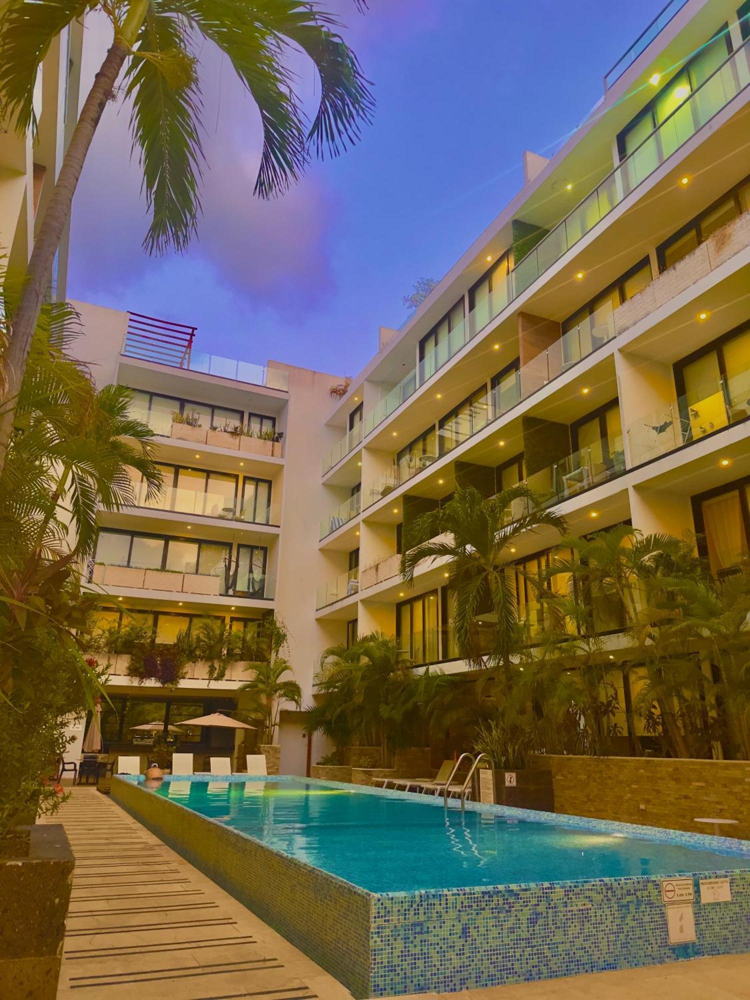 Guest house The By Menesse
